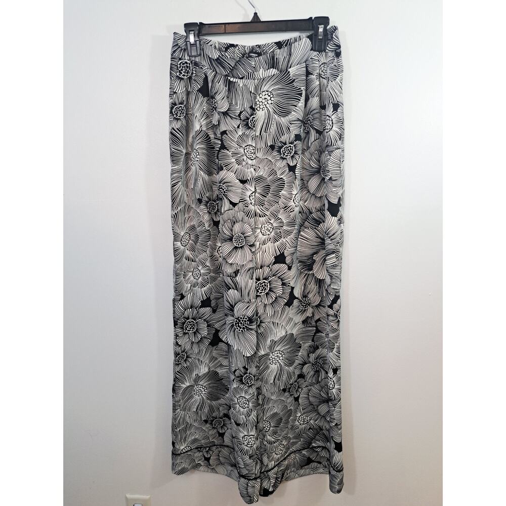 Express Black and White Floral Wide Leg Pant